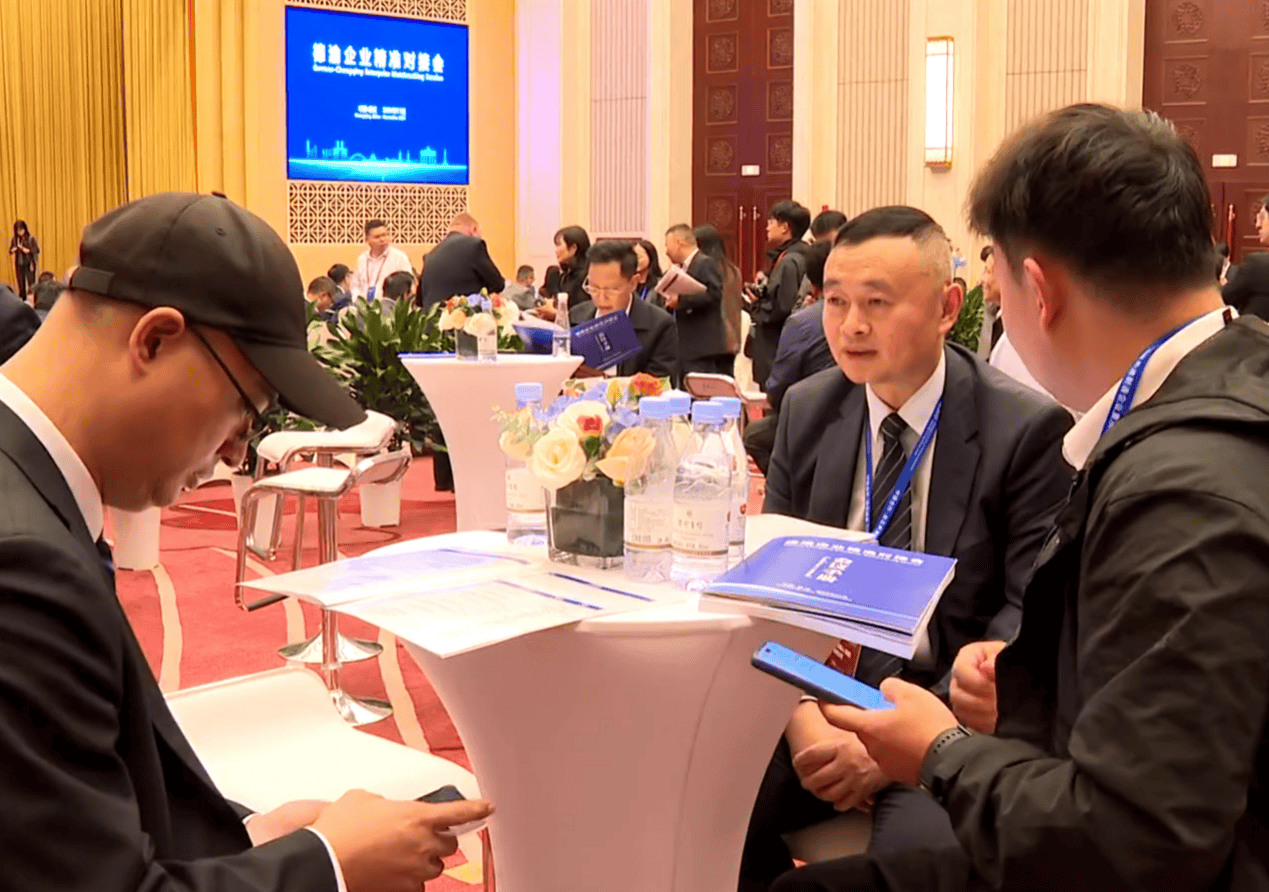 商务部发布九条措施 促进外贸稳定增长 加大对专精特新“小巨人”、“隐形冠军”等企业承保支持，加强外贸信贷投放