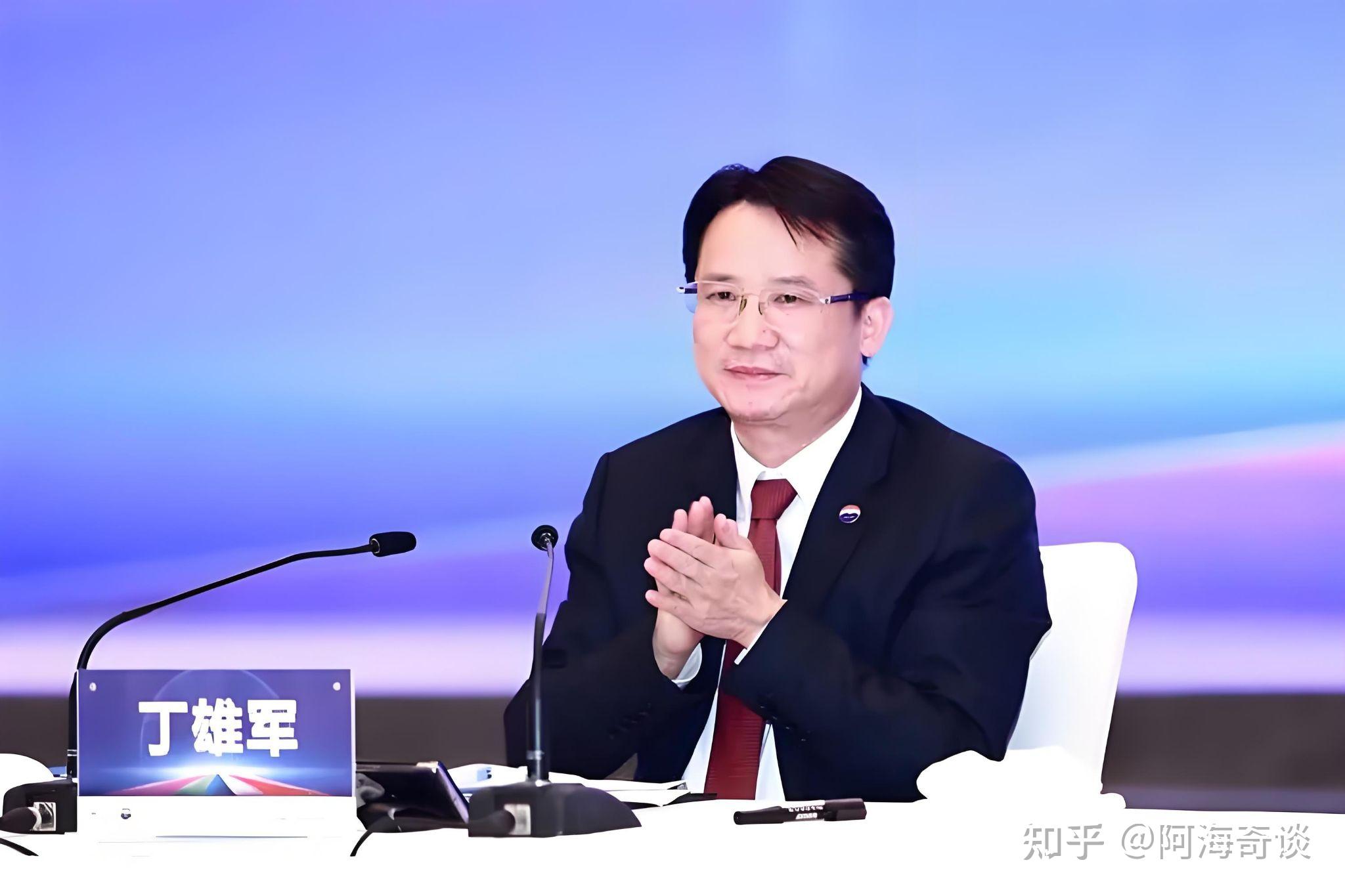 金健米业：苏臻因工作调整辞去董事长等职务