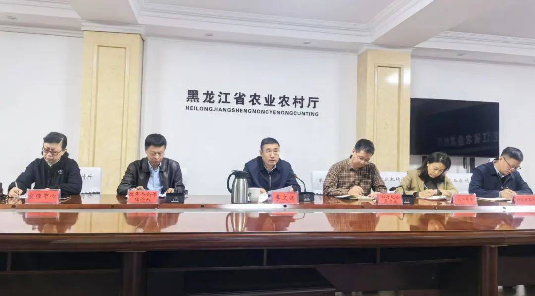 农业农村部将开展加强品种全链条管理专项行动 持续联合攻关 加快选育突破性新品种