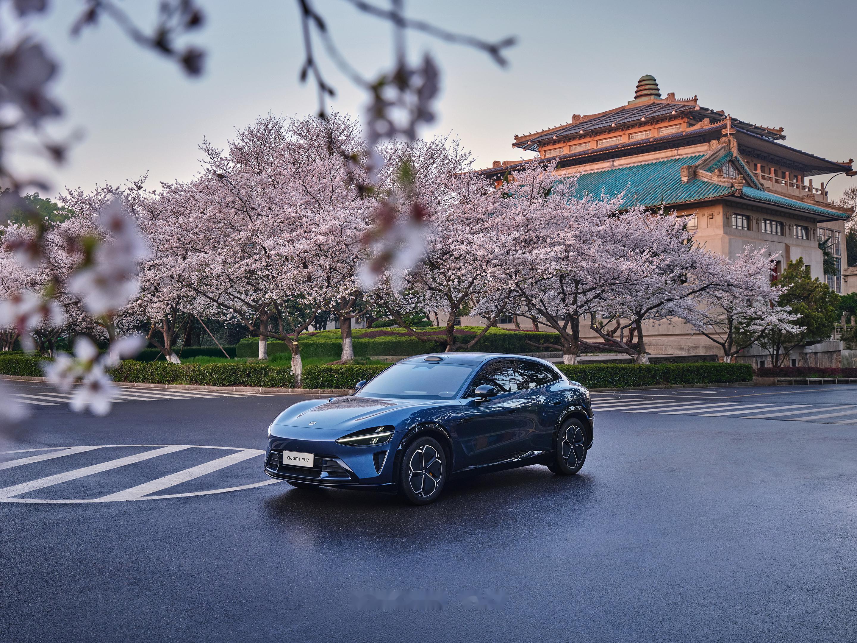 小米汽车：3分钟 小米YU7大定突破20万台