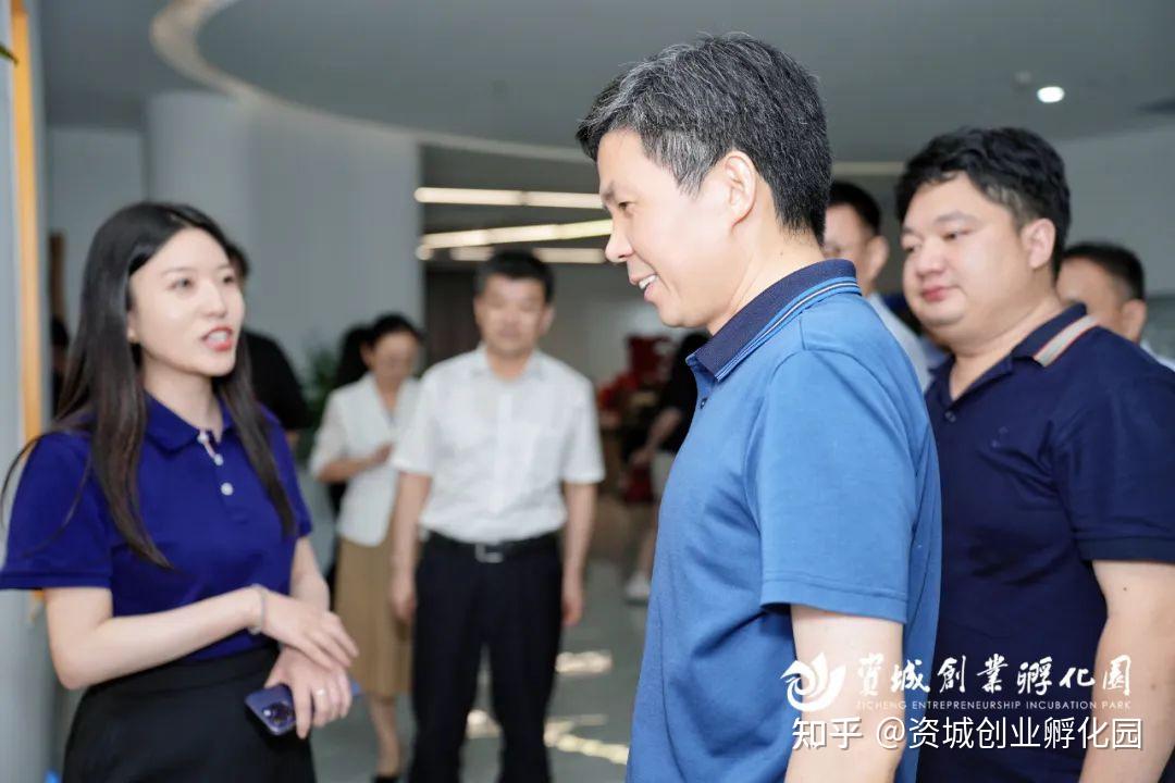 对话清华大学田轩：股债“科创板”互补发力，提升服务科创的精准度 | 科创资本论