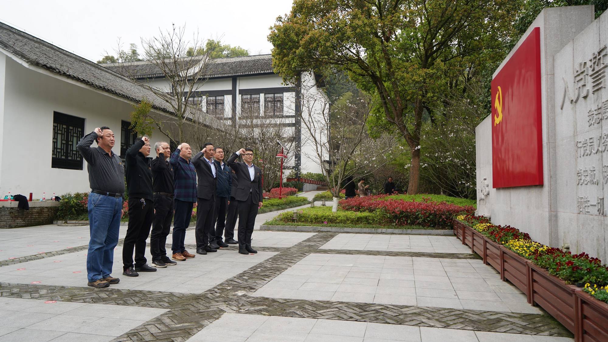 历史新高！农行摆脱“破净”困局，意味着什么？