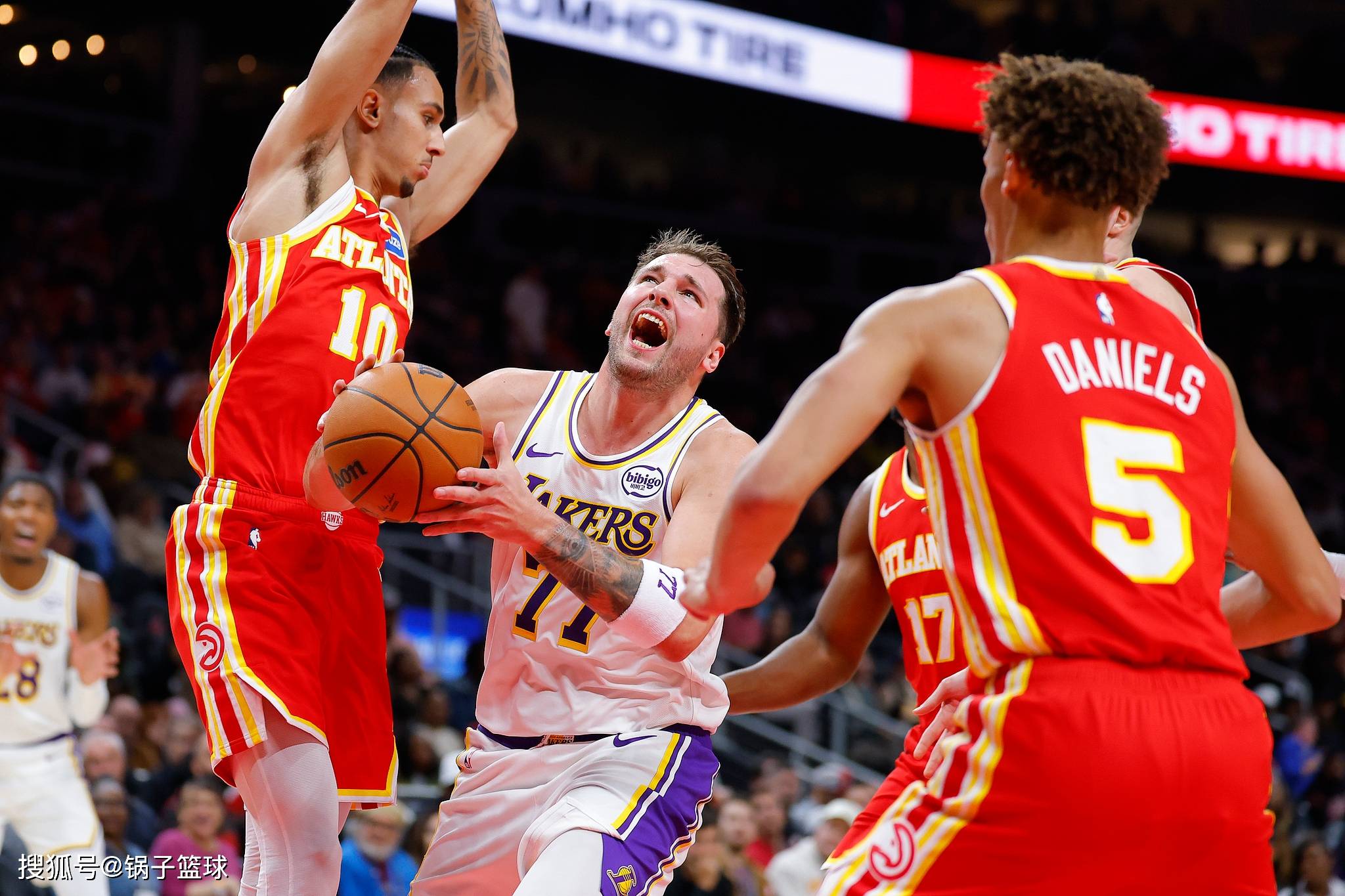 雷迪克现2笔大宗交易 均为折价成交